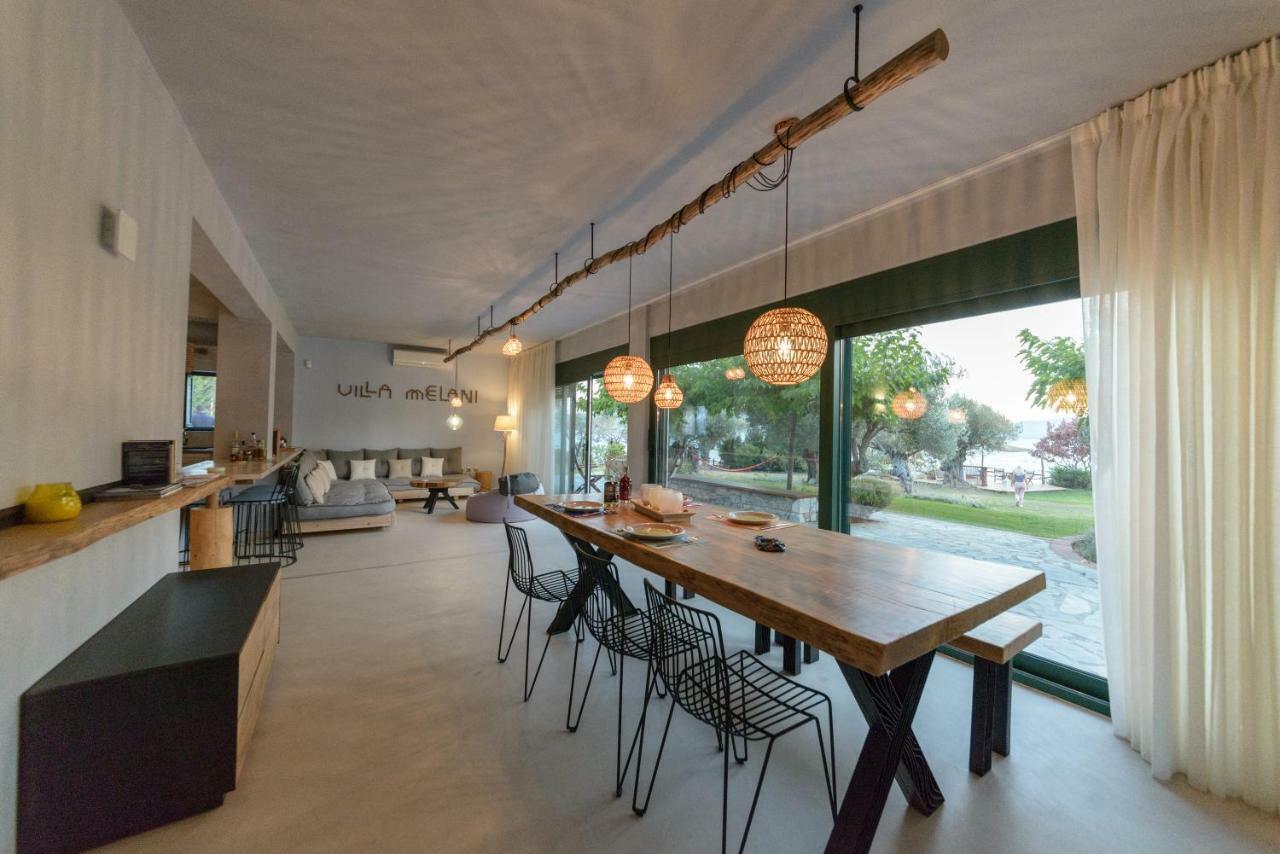 Beach Front Villa Melani Мітіліні Екстер'єр фото