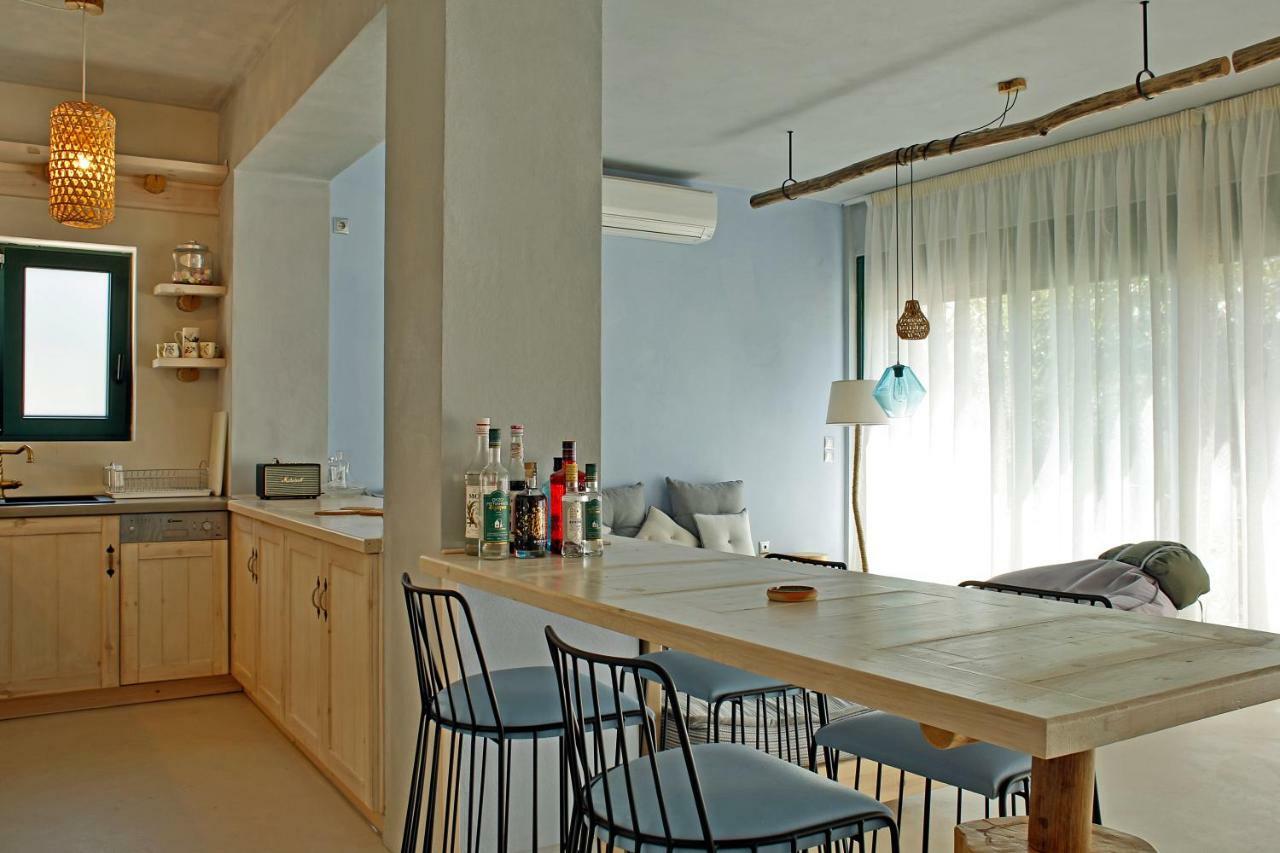 Beach Front Villa Melani Мітіліні Екстер'єр фото